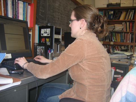 Jennifer Docktor in PER office_spring 2008